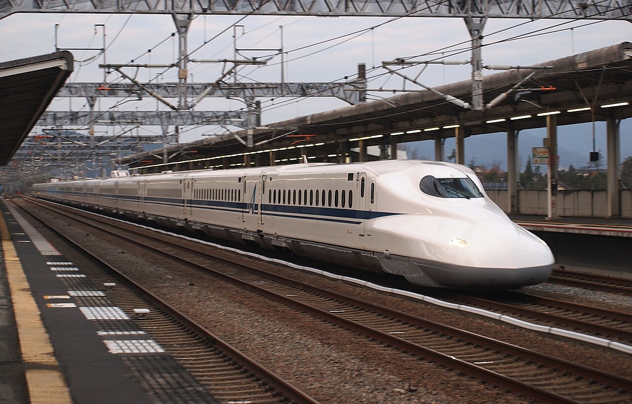 山陽・九州新幹線を走るN700系