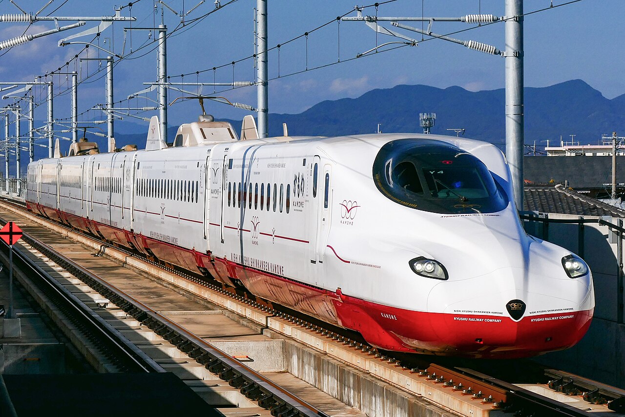 西九州新幹線「かもめ」(N700S)